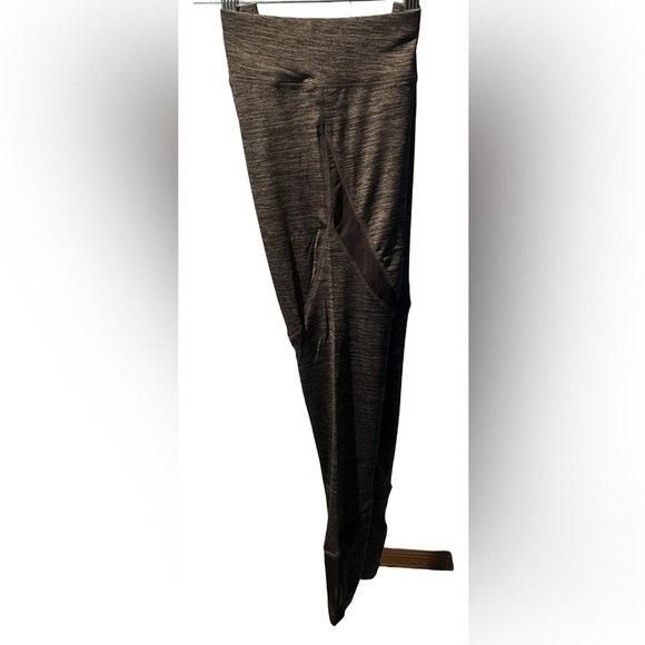 JVINI Black and White Leggings Comfortable and Versatile - Picture 2 of 4